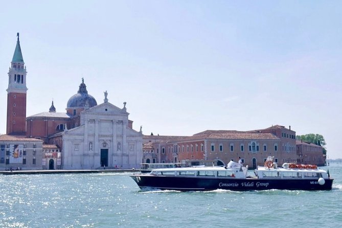 1-hour panoramic tour of Venice by boat - Piazza San Marco from the lagoon: bell tower and Doge’s Palace in one view