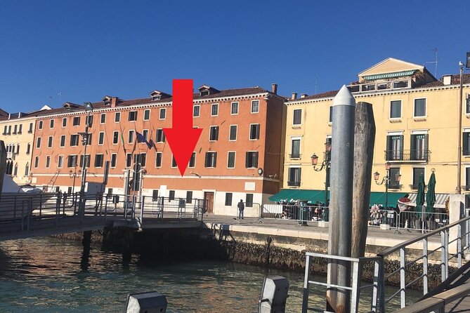 1-hour panoramic tour of Venice by boat - Guided narration in four languages: how to make it work