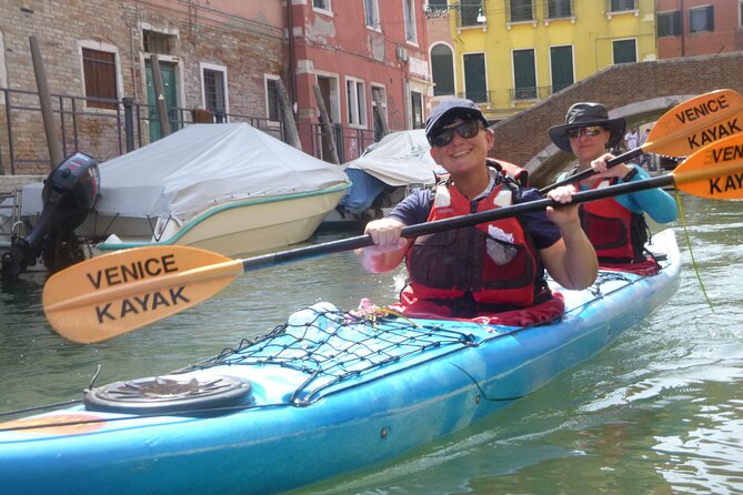 2 Hour Venice Canal Kayak Tour - Premium experience by day - The Canal Reality Check: Skill Level, Traffic, and Getting Wet
