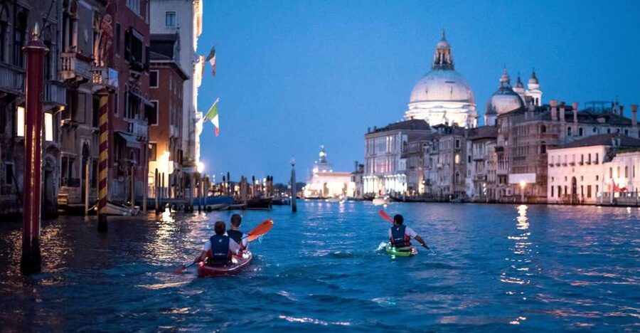 2hr Night Kayak Tour in Venice: premium tour with sunset - Calle Tornielli in Cannaregio: Meeting Up and Getting Ready