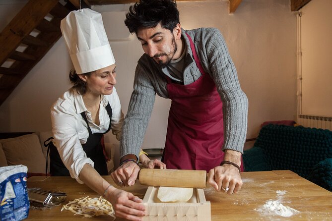 3 Hour Cooking Class: Homemade Pasta and Tiramisu in Venice - The small-group advantage: hands-on pasta, not passive watching