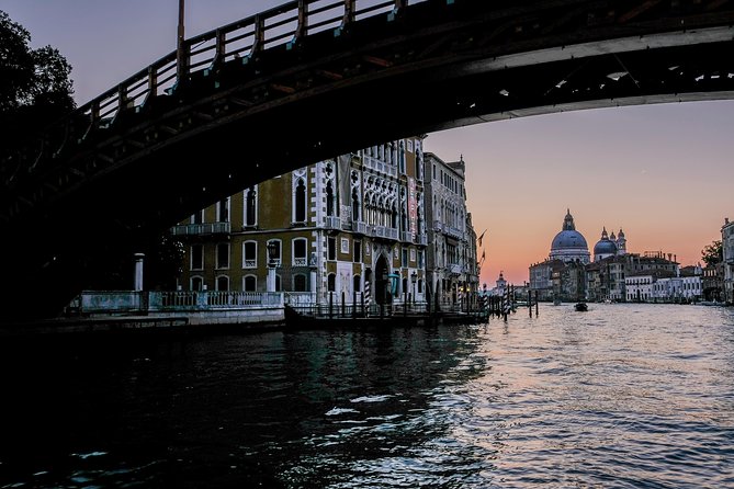 3 Hours Private Original Venice Photo Walk - Why a private Venice photo walk beats wandering alone