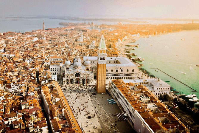 4-Hour Venice guided walking tour with Doge's Palace & St Mark's Basilica - Campo Santa Maria Formosa: a big square that feels local