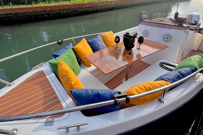 4 hours Private Boat Tour to Murano, Burano with local real guide - The lagoon route between islands: Sant Erasmo, Venissa, and San Francesco del Deserto