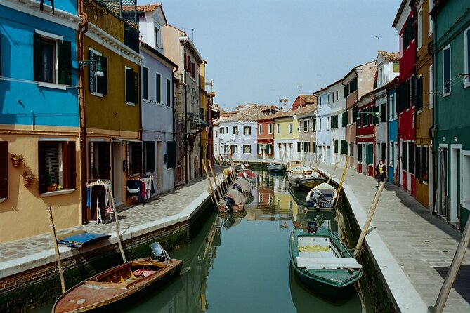 5-Hour Guided Tour of the Magic Islands by Vintage Boat in Venice - Torcello: A Quiet Island Moment Away From Main Venice