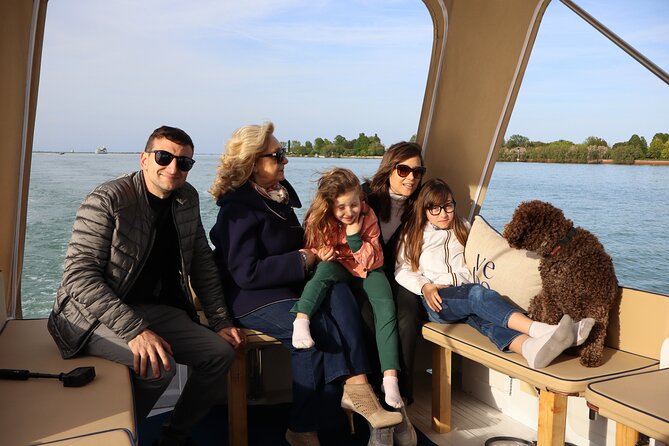 6-hour tour of Murano, Burano and Torcello by private boat - Murano: glass blowing, what you should watch for, and how to time photos