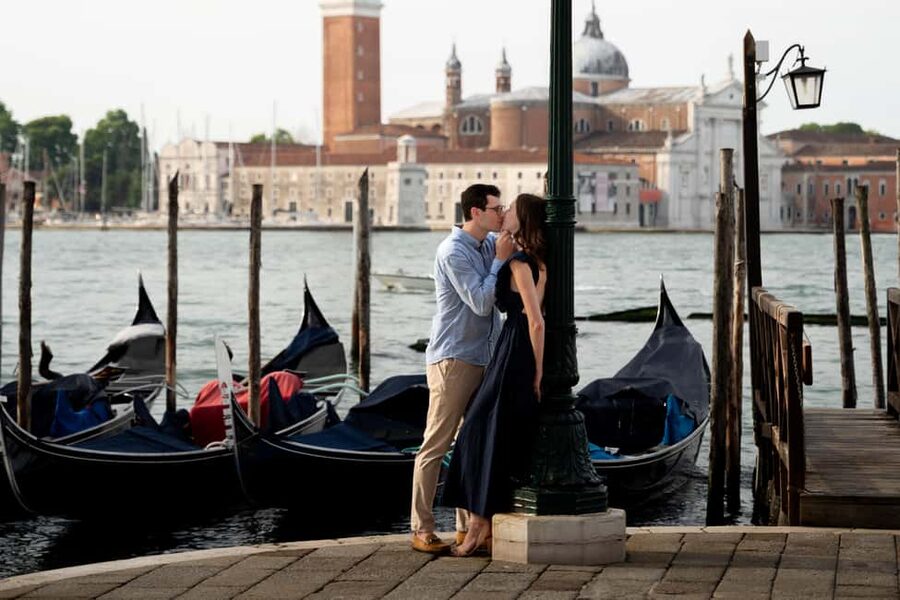 A Unique Photoshoot in Venice - How the Venice Photoshoot Actually Feels (One Hour, No Guesswork)