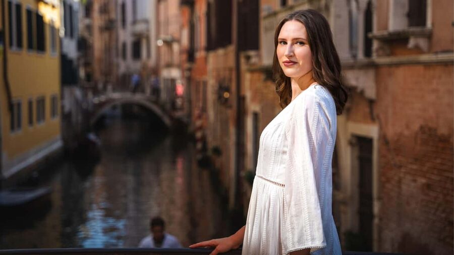 A Unique Photoshoot in Venice - Meet Maga, Miri, and Javidan, and Why the Team Matters