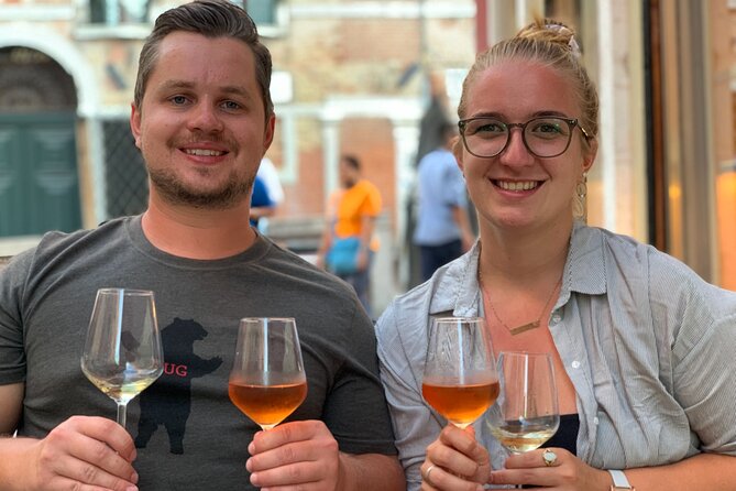 A Venetian Evening: Wine Tasting and Cicchetti with a Local Guide - A Venetian evening that helps first-timers eat like locals
