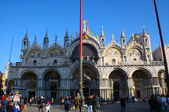 Accessible Venice Tour With Wheelchair Including Doge Palace & St Mark Basilica - Rialto by Steamboat: Markets, the Classic Bridge, and Real Morning Energy