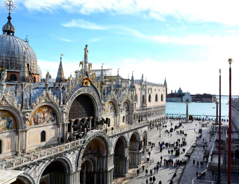 All-Inclusive Tour: Doge Palace, St Mark's Basilica & Square - Doge’s Palace: art-filled halls and the logic of power