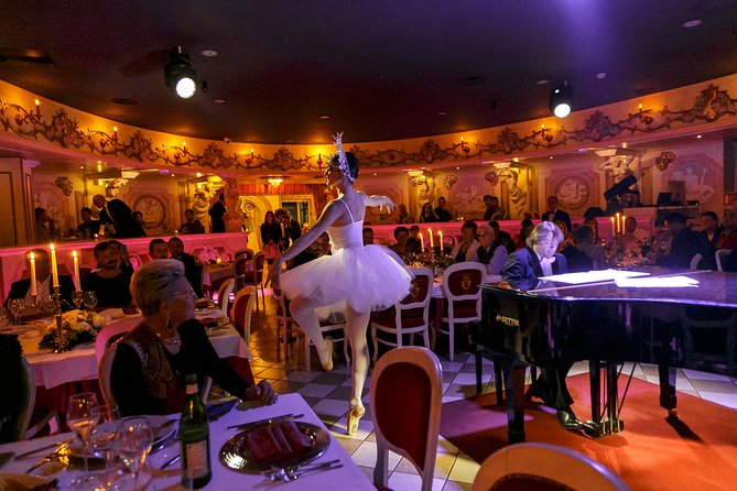 Avanspettacolo: Cabaret Dinner Show in Venice - Timing that actually matters: when you should arrive and when you leave