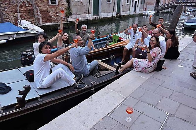 Bacaro Tour : Walk, eat and drink in Venice - A 2-Hour Venice Bacaro Walk That Still Feels Like Real Venice
