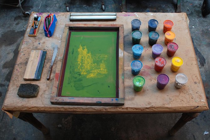 Basic Artistic Screen Printing Course - Printing a 3-Color Work in a Venetian Palace Design