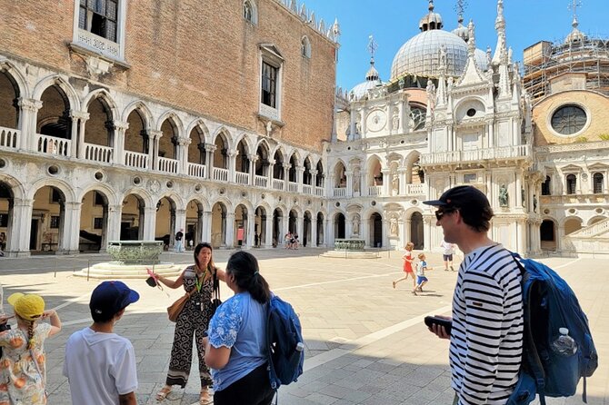 Best Of Venice: Saint Mark's Basilica, Doges Palace with Guide and Gondola Ride - Doge’s Palace with a guide: politics, crime, and art in one circuit