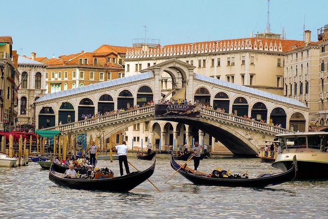 Best Venice Personalized Private Walking Tour with Official Guide - Ponte di Rialto: the oldest Grand Canal bridge, and what to look for