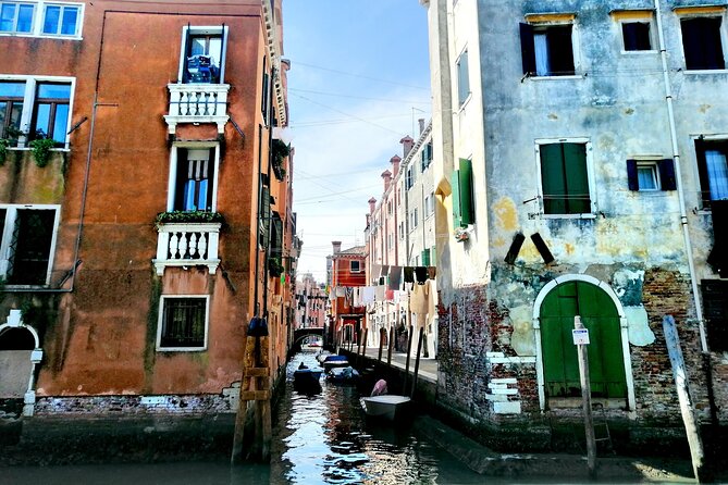 Biennale Off: Exploring External Pavilions and Collateral Events - Key points to know before you go