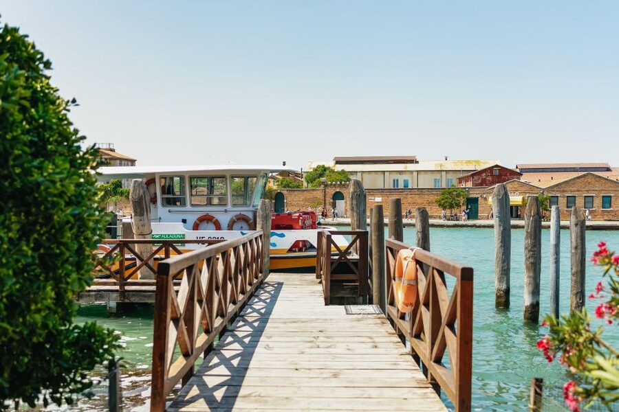 Boat Trip: Glimpse of Murano, Torcello & Burano Islands - Timing strategy: how to make the most of about 45 minutes per island