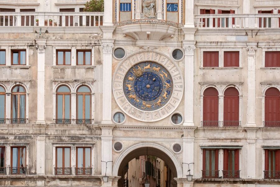 Classic Venice: 2-Hour Walking Tour with Basilica Entry - Key highlights to focus on