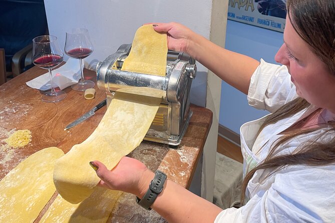 Cooking Class with Chef Francesco and Live Music in Venice - The Tasting Table, Wine or Prosecco, and the Feel of Being at Home