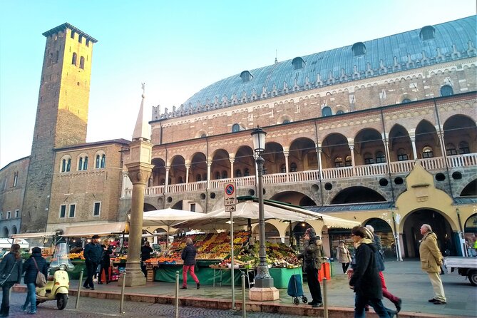 DA Venezia : Experience Padua like a local - Quartiere dell’Antico Ghetto Ebraico: Narrow Streets With Deep Context