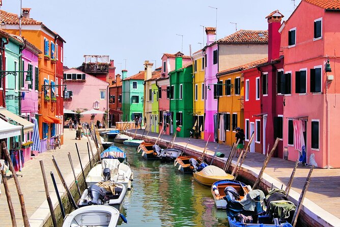 Discover Murano, Burano and Torcello by boat (Private Tour) - A private sailboat way to visit Murano, Burano, and Torcello