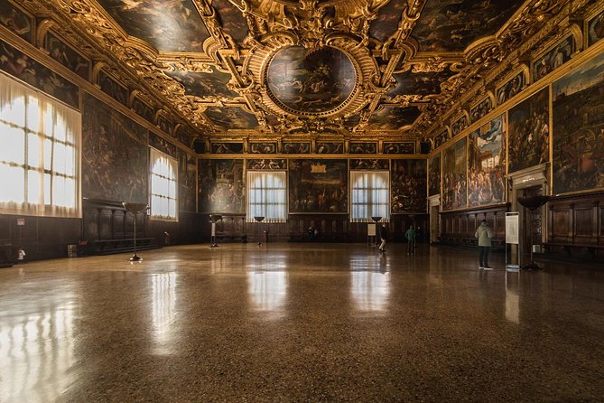 Doge's Palace: Priority Ticket, GuideBook & Optional Bell Tower - The guidebook, VR Venice Gallery, and the self-guided flow
