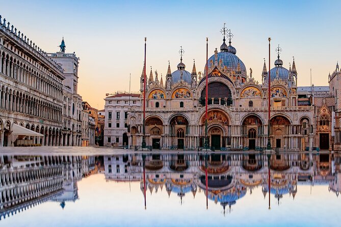 Doge’s Palace Tour, Prisons, Bridge of Sighs & Gondola Ride - Starting at Piazza San Marco, Clock Tower meeting point