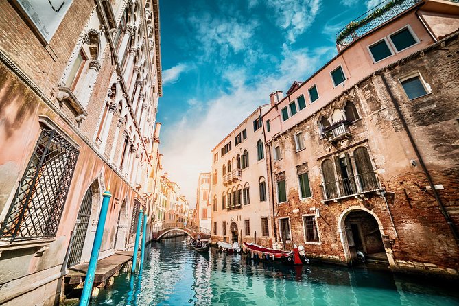 Ducal Venice, Historical Walking Tour & Skip the line Doge's Palace - The 9:00 start, small-group feel, and how the meeting points help