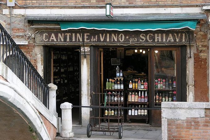 Eat Like a Local: Venice 3-Hour Small-Group Food Tasting Tour - Cicchetti and wine bars: what you are really learning