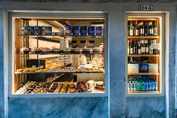 Eating Venice Food & Drinks Tour - Stop-by-stop bites: from Rizzo Venezia to tiramisù or gelato