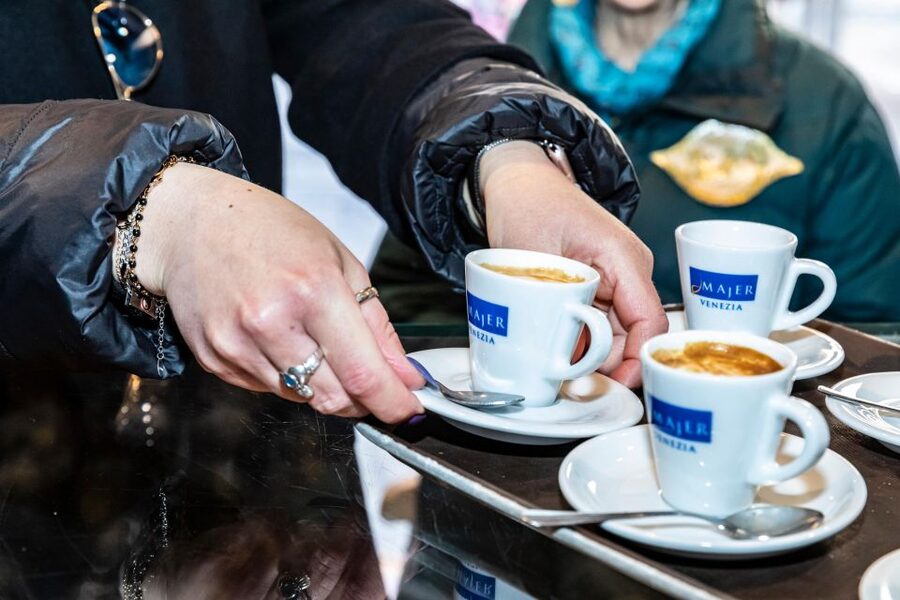 Eating Venice: Offbeat Food & Drinks Tour - The spritz moment, plus two more cicchetti tastings