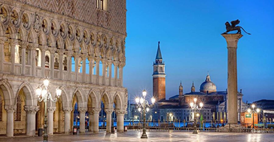 Evening Walking Tour with optional motorboat Ride - Jewish Ghetto to Strada Nova: Stories You Can See, Not Just Hear