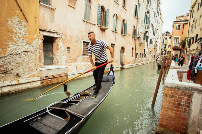 Family Friendly Venice Private City Tour - The Tour Style That Wins With Kids: Treasure Hunts, Stickers, and Snacks