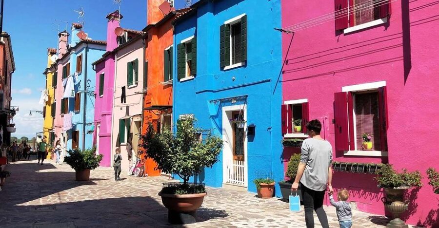 From Jesolo: Day Trip to Murano, Burano, and Torcello - On the Boat: What the Multilingual Guide Actually Does