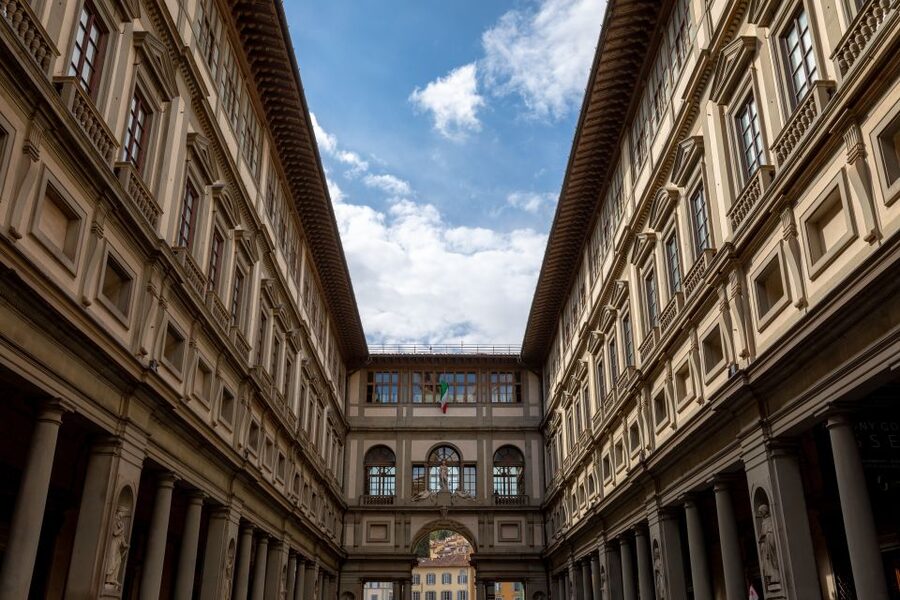 From Venice: Florence Day Trip by Train with Uffizi Ticket - Florence Arrival: 11:15am at the Uffizi, Dante Statue, Door 1