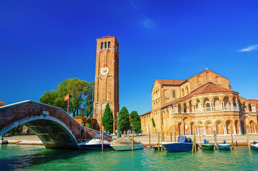From Venice: Murano & Burano Guided Tour by Private Boat - Burano lace making: why the demo feels personal