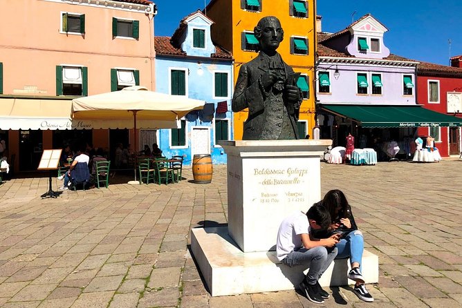 Full-day excursion to Murano, Burano and Torcello from Venice Train Station - From Venice Santa Lucia to the islands, where the day starts and ends