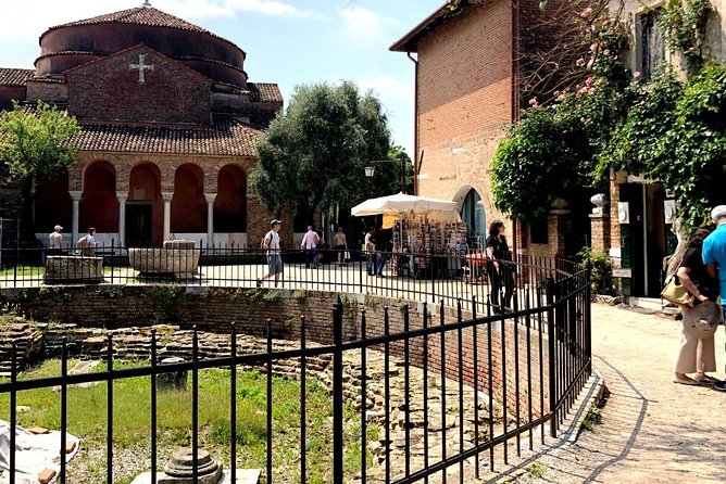 Full-day excursion to Murano, Burano and Torcello from Venice Train Station - Price and value: what $44.95 buys you, and what you still pay for
