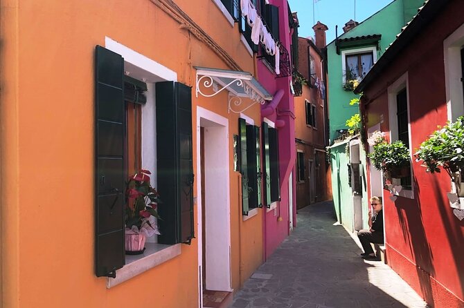 Full-day excursion to Murano, Burano and Torcello from Venice Train Station - Burano’s colorful houses and lace culture in 2 hours