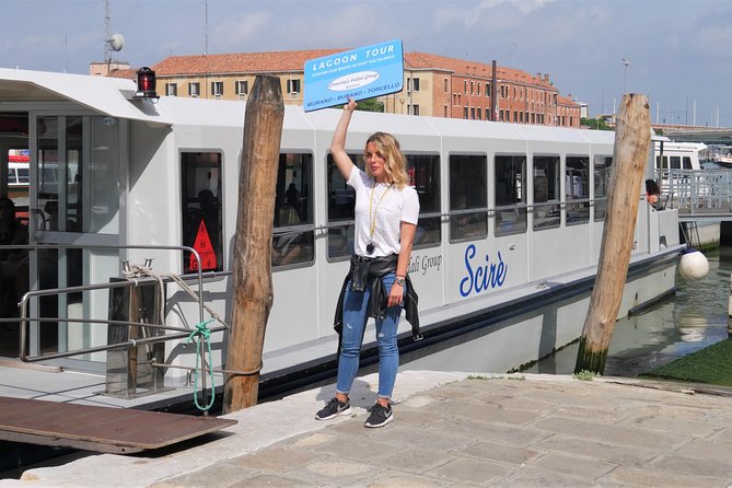Full-Day Venice Lagoon Tour: Visit Murano, Burano and Torcello - Boat ride reality: seating, noise, and how to avoid a bad moment