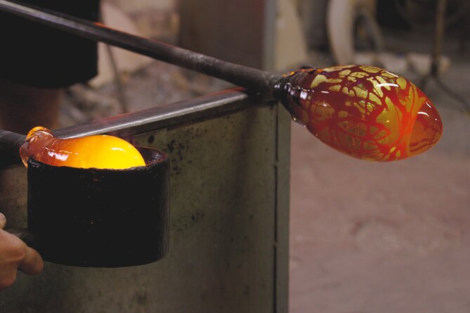 Glass Blowing Experience with Glass Master - Shopping time at the factory: how to buy without getting steamrolled