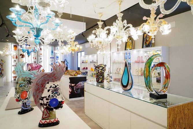 Glass Blowing Show Visit Murano Glass Factory and Showroom OMG - Language, Tickets, and Common Friction Points to Watch For