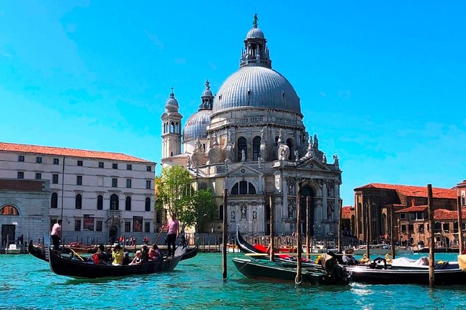 Gondola Ride and St Mark's Basilica Tour - Teatro La Fenice and a quick perspective shift