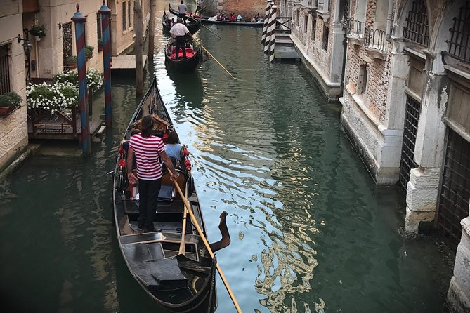 Grand Canal Gondola Experience with Live Commentary™ - Meeting near St. Mark’s Square, and why 10 minutes early helps