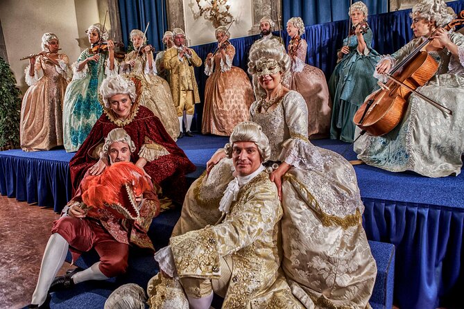 I Musici Veneziani Vivaldi's Four Seasons and Tenor arias - Costumes and atmosphere: why the 18th-century look matters