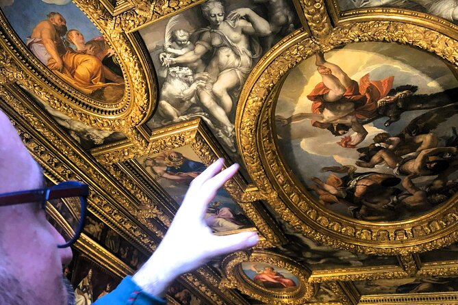 Immersive Beauty: A Tailored Private Tour of the Doge's Palace - Getting in quickly at Palazzo Ducale, and why that matters in Venice