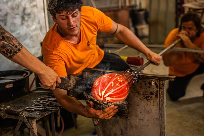 In-depth Guided Tour in a Real Murano Glass Factory - Guides who actually make the process click