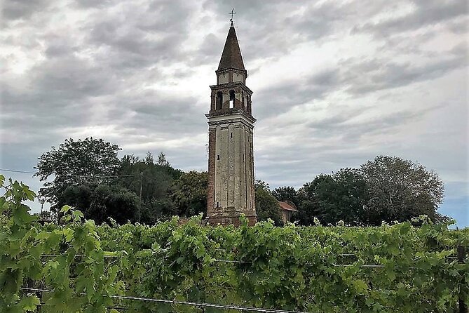 Island Hopping Tour: Mazzorbo, Burano and Murano - A 4.5-hour Venice lagoon loop with Mazzorbo, Burano, and Murano
