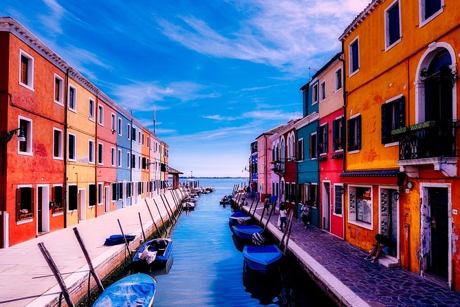 Island Hopping Tour: Mazzorbo, Burano and Murano - Tenuta Venissa: the Dorona grape stop inside a walled vineyard